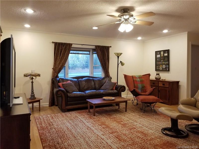 507 High Shoals Rd, Lincolnton, NC 28092