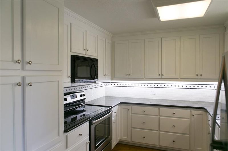 1026 North Center St, Hickory, NC 28601