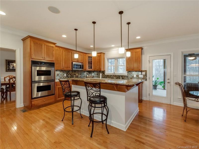 5139 Foxbriar Trl, Charlotte, NC 28269