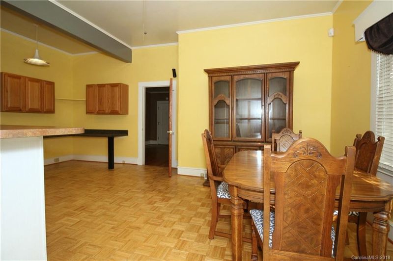 515 W 7th St, Kannapolis, NC 28081