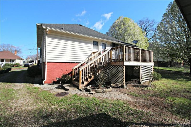 515 W 7th St, Kannapolis, NC 28081