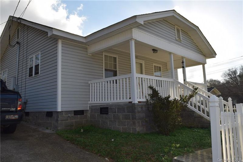 409 W Davidson Ave, Gastonia, NC 28052
