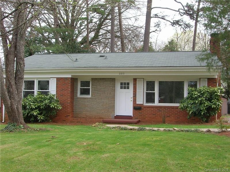 2215 Markham Ct, Charlotte, NC 28205