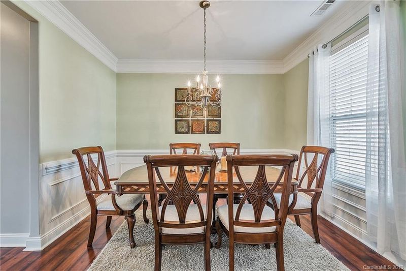 2226 Winding River Dr, Charlotte, NC 28214