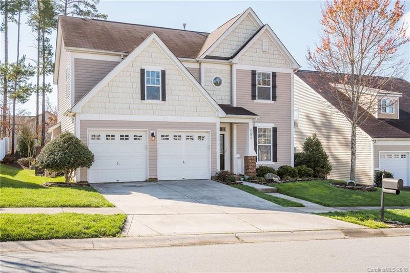 2226 Winding River Dr, Charlotte, NC 28214