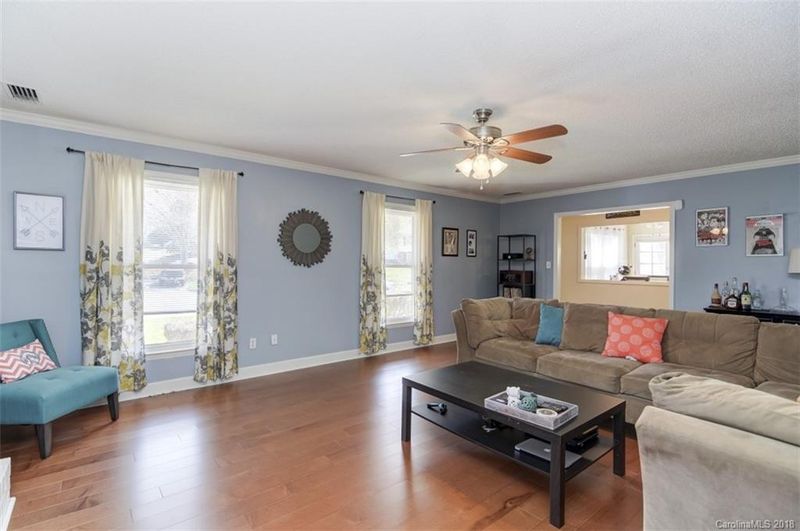 7419 Kilcullen Dr, Charlotte, NC 28270