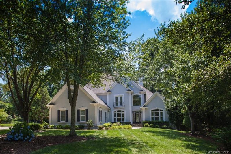 18933 Peninsula Point Dr, Cornelius, NC 28031