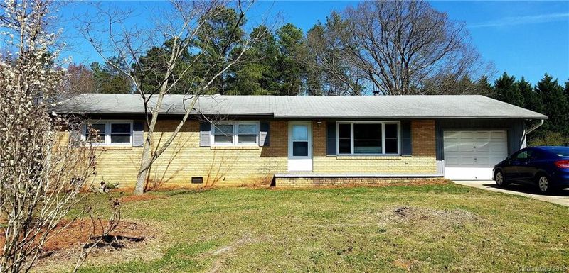 3406 Cinderella Dr, Dallas, NC 28034