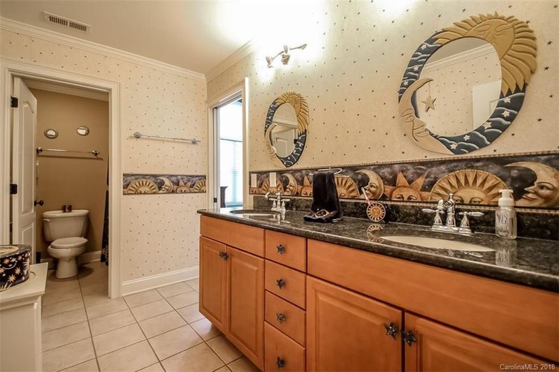3843 Gordon St #4, Terrell, NC 28682