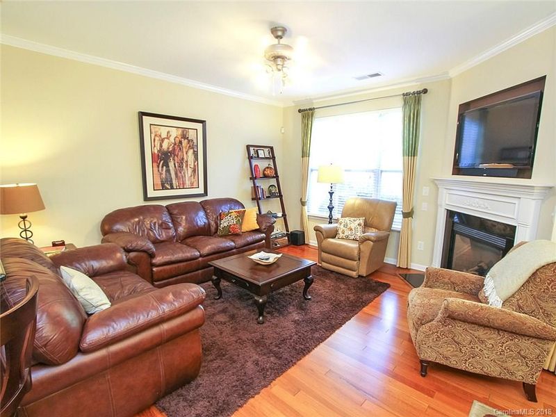 734 Petersburg Dr, Fort Mill, SC 29708
