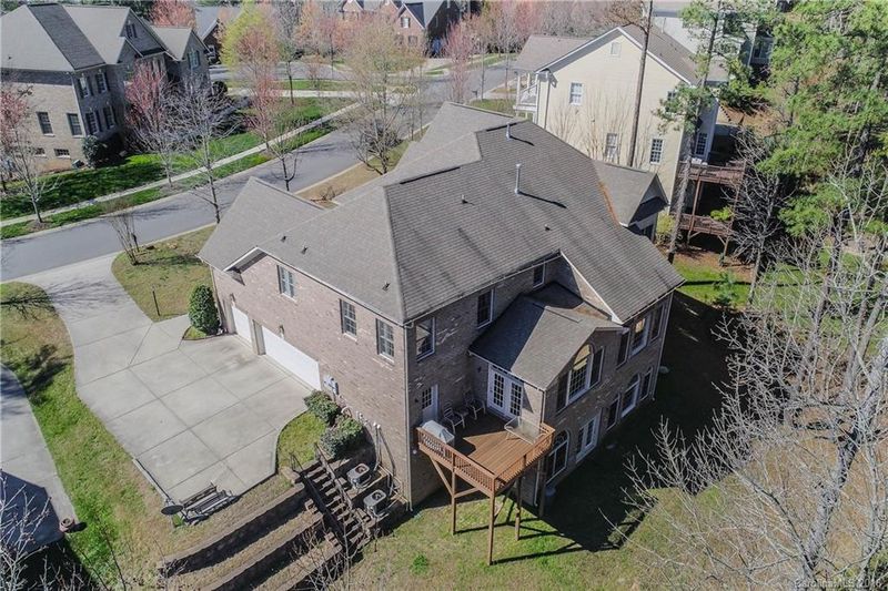 2081 Lake Forest Dr, Tega Cay, SC 29708