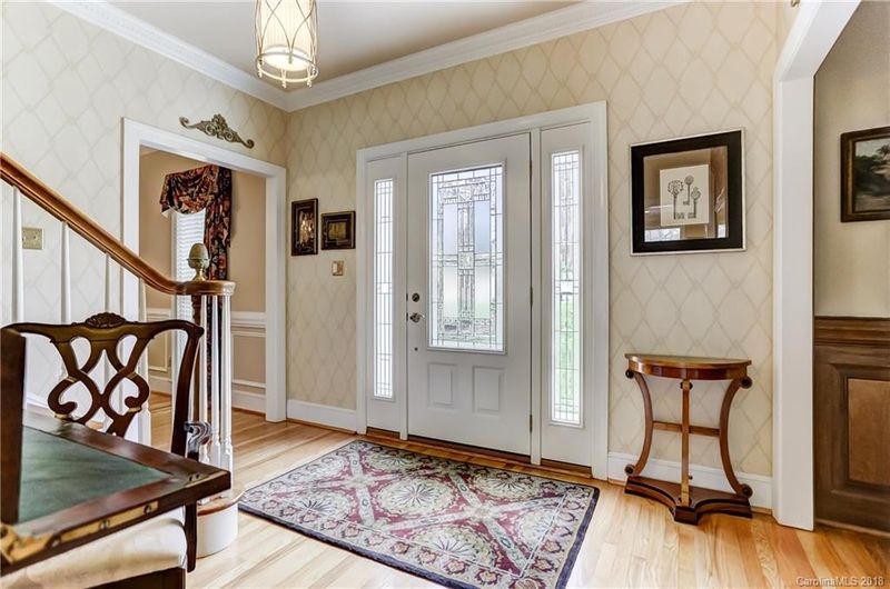 921 Longfield Cir, Charlotte, NC 28270
