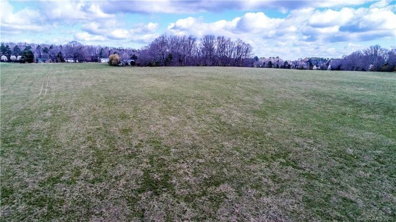 174 E Monbo Rd, Statesville, NC 28677