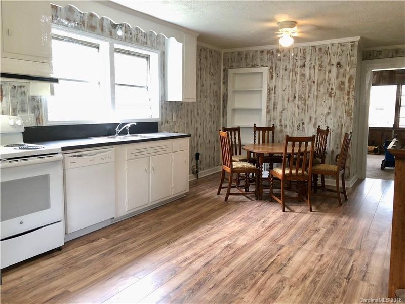 701 Grier St, Lincolnton, NC 28092
