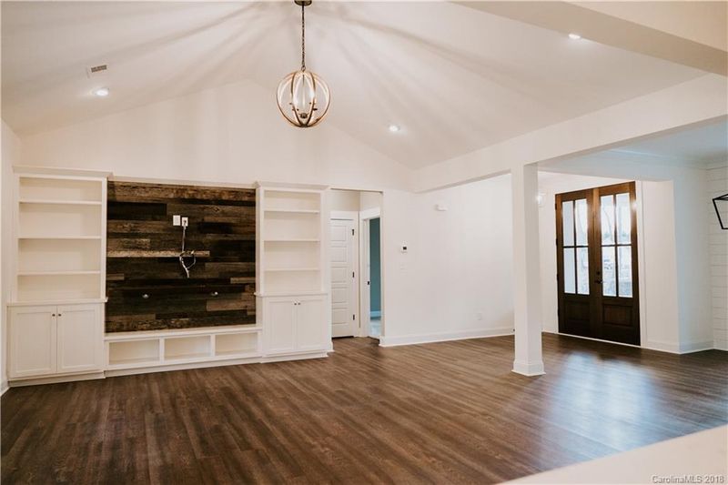 2576 Lee Lawing Rd, Lincolnton, NC 28092