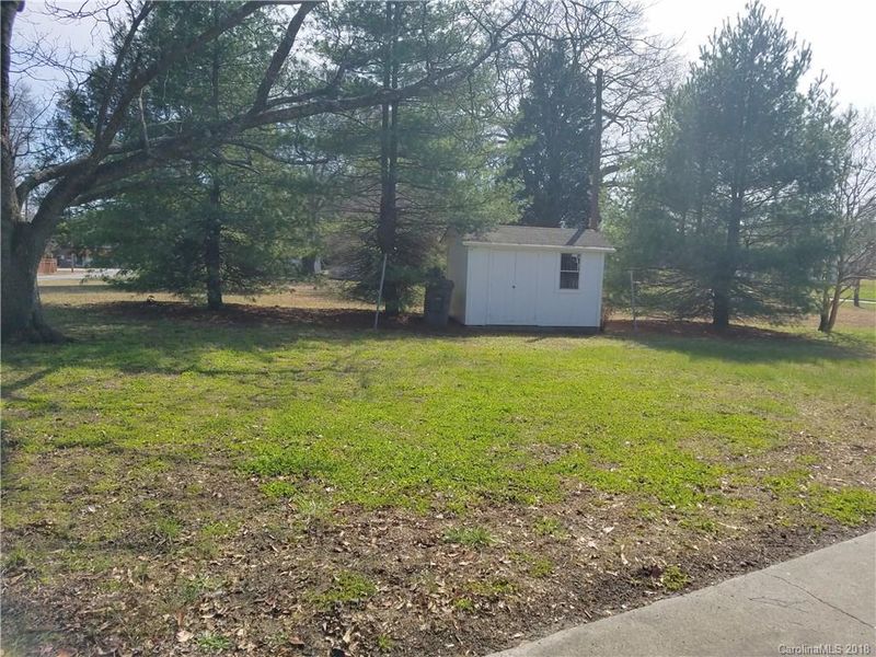 106 Sumter St, Clover, SC 29710