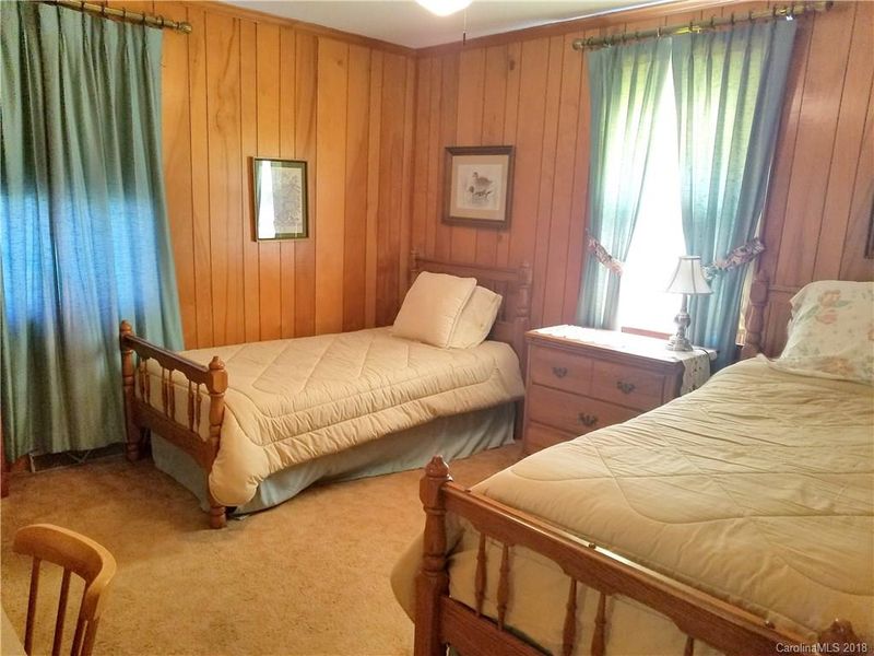 106 Sumter St, Clover, SC 29710