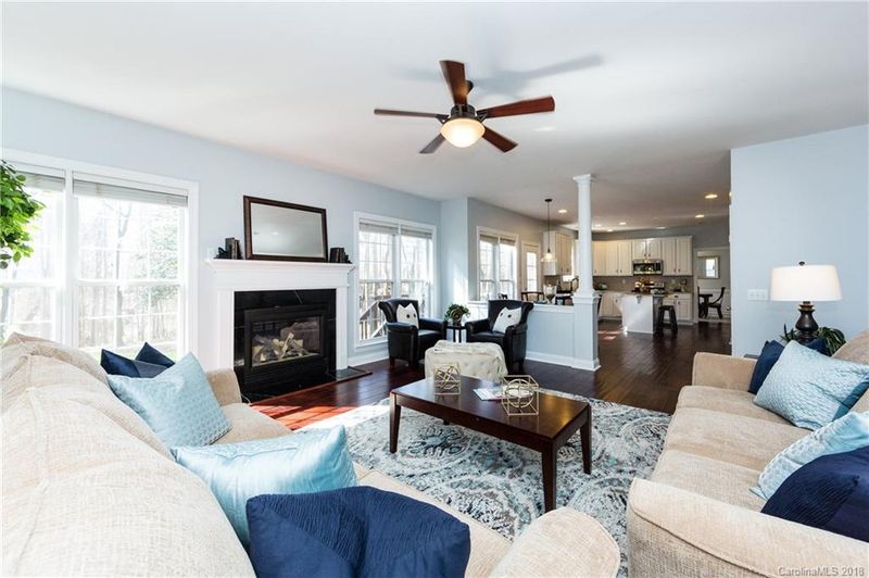 4316 Tranquillity Dr, Charlotte, NC 28216