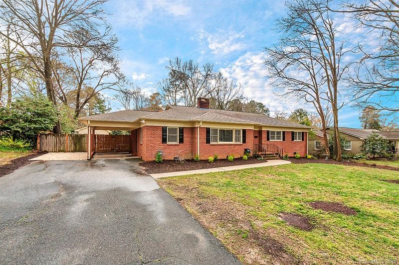 410 Lyttleton Dr, Charlotte, NC 28211