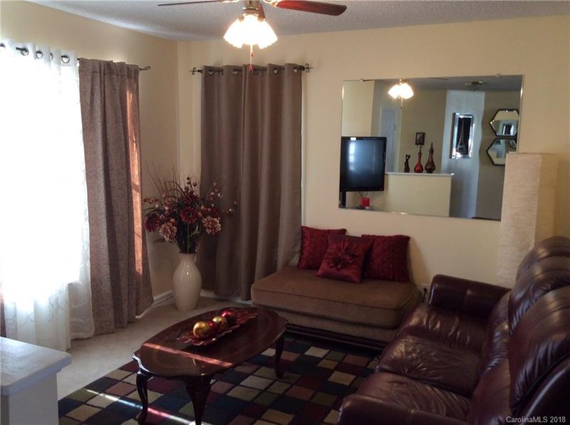 9410 Oren Thompson Rd, Charlotte, NC 28213