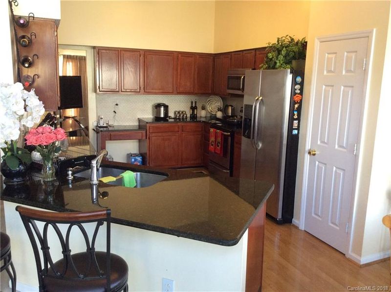 9410 Oren Thompson Rd, Charlotte, NC 28213