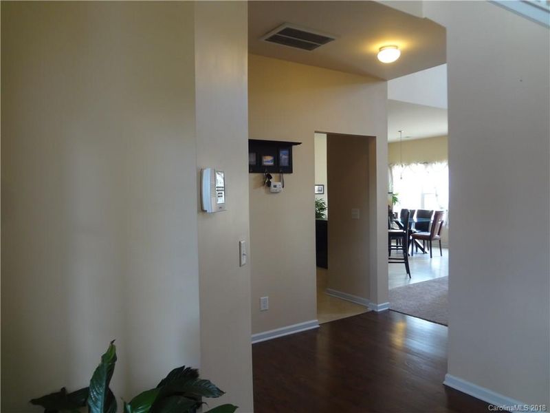 10330 Cochran Ridge Ave #301, Charlotte, NC 28213