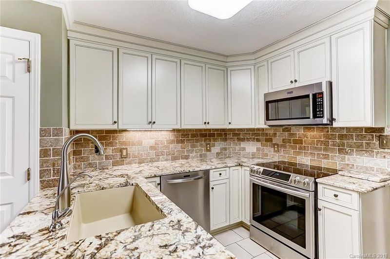 2430 Ridgeway Ln, Rock Hill, SC 29732