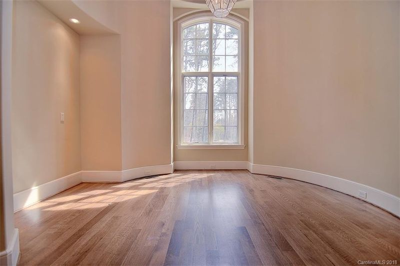 13900 Claysparrow Rd, Charlotte, NC 28278