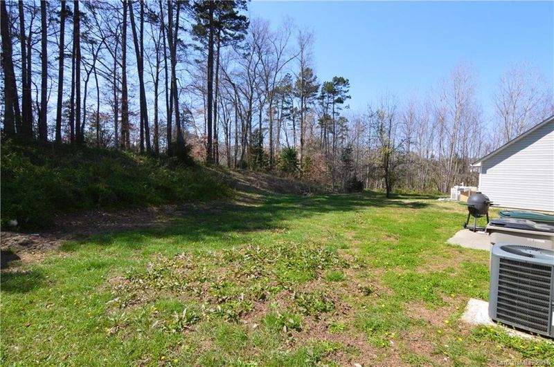 805 Raindrops Rd #21, Gastonia, NC 28054