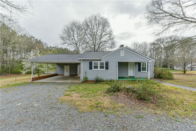 865 Confederate Ave, Lancaster, SC 29720