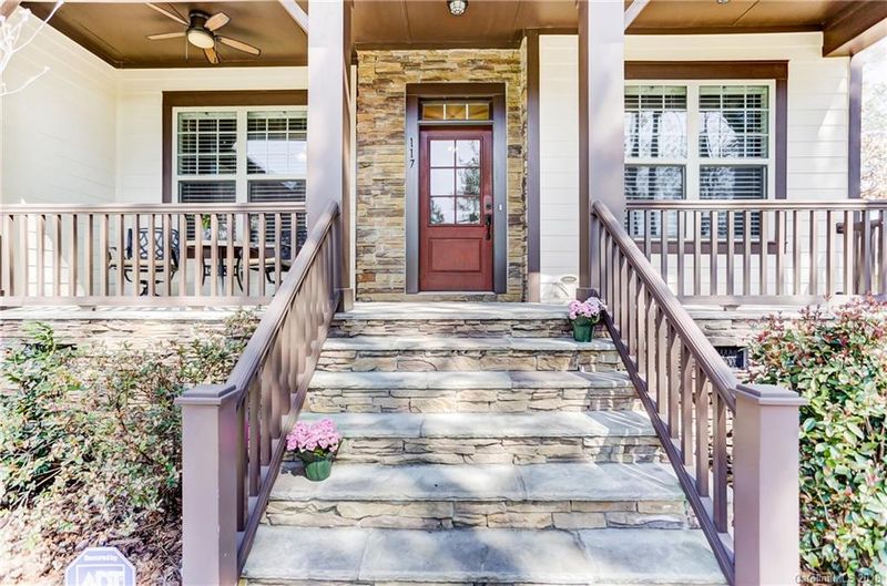 117 Heron Cove Dr #533, Mount Holly, NC 28120