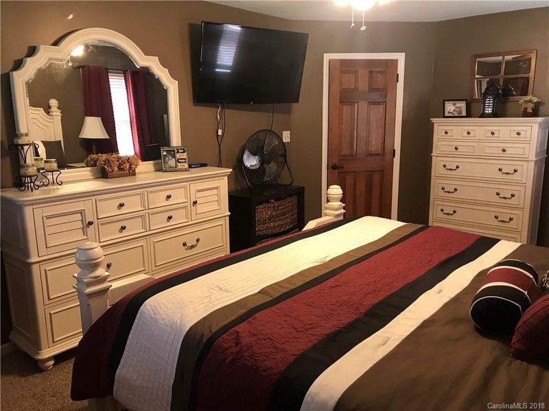 556 Deerfield Dr #L 2, Mount Holly, NC 28120