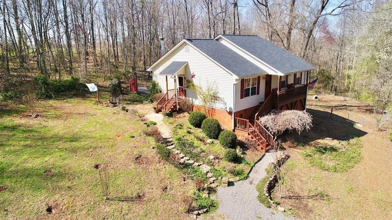 3483 Thunder Rd, Maiden, NC 28650