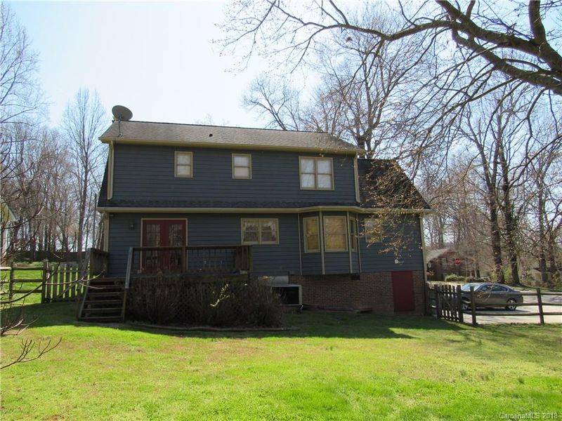 212 Treeline Dr, Belmont, NC 28012