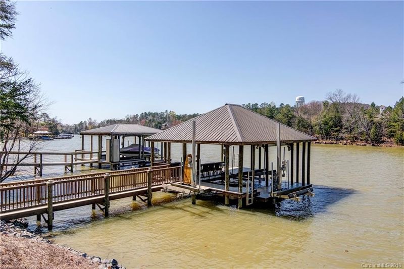 564 Placid Ct, Tega Cay, SC 29708