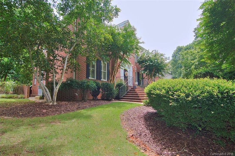 1904 Tara Trl, Lancaster, SC 29720