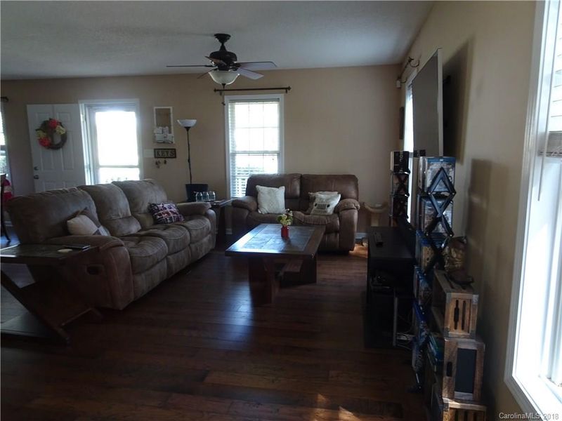 7533 Bimini Ct, Sherrills Ford, NC 28673