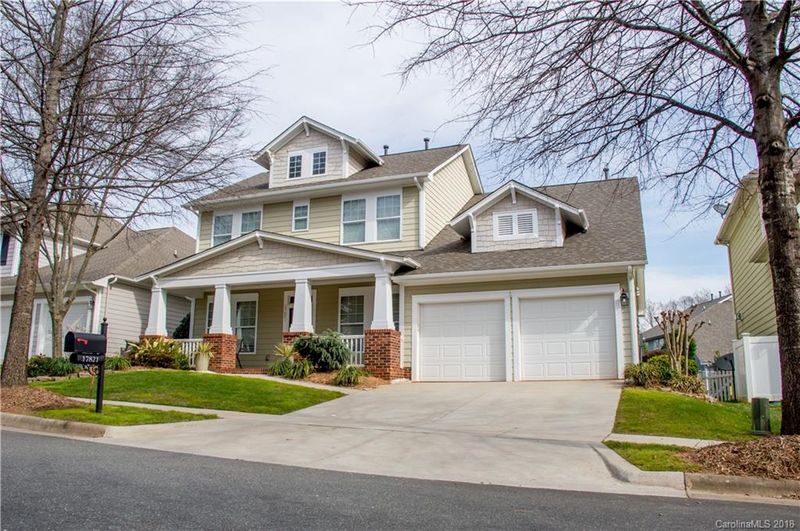 17821 Overland Forest Dr, Cornelius, NC 28031
