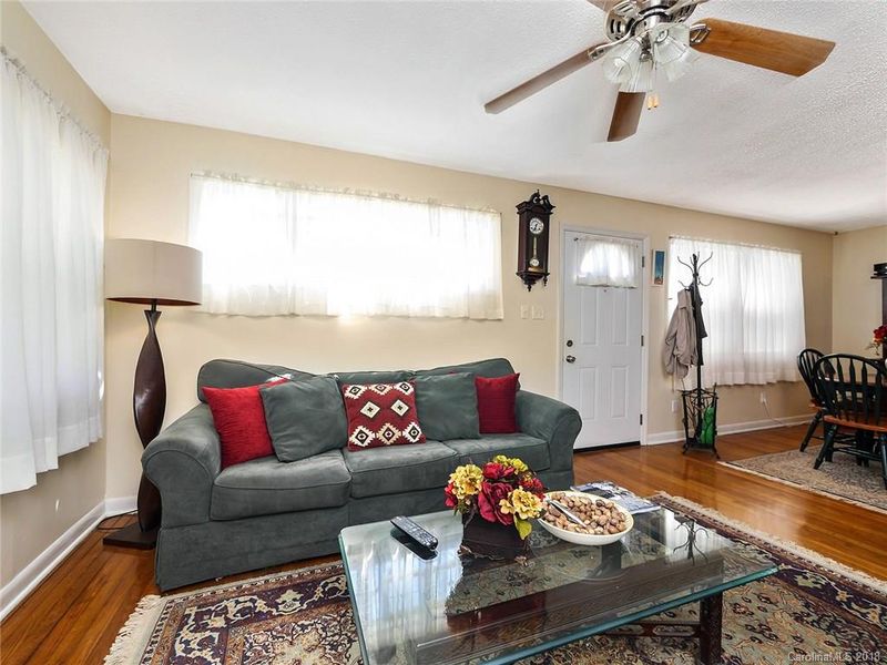 601 Park Ter, Gastonia, NC 28054