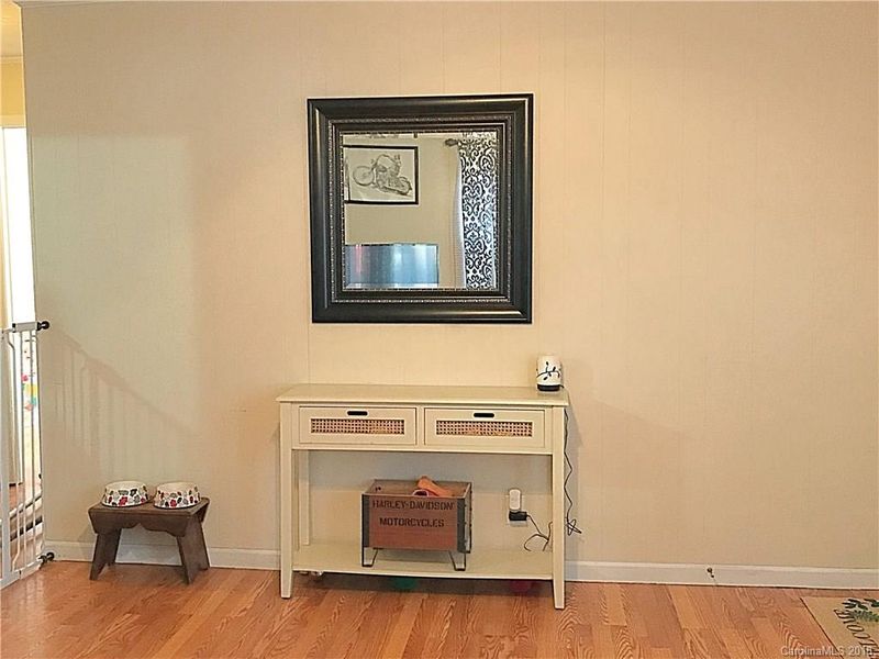 2811 Douglas Dr, Gastonia, NC 28054
