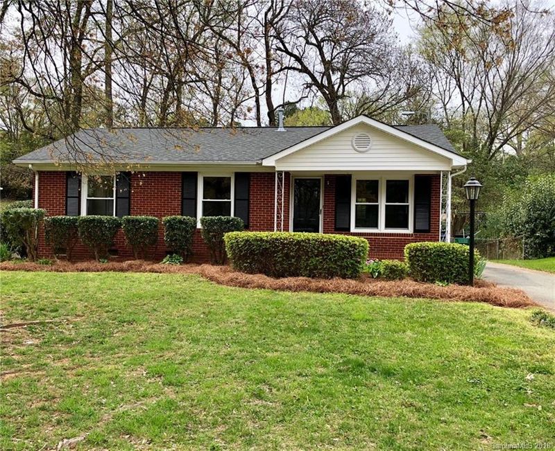 2831 Flintridge Dr, Charlotte, NC 28212