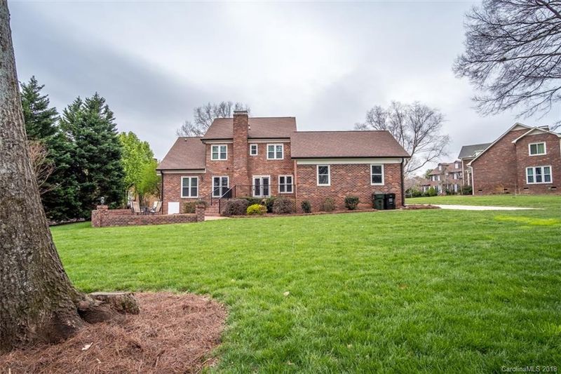 1013 Downpatrick Ln NW, Concord, NC 28027