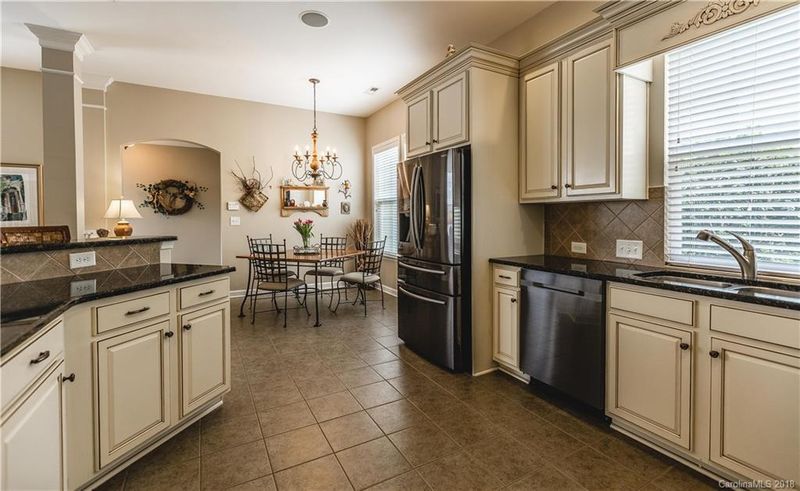 17624 Harbor Walk Dr, Cornelius, NC 28031