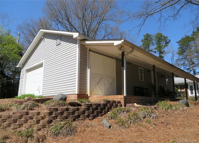 109 Kimmswick Rd, Charlotte, NC 28214