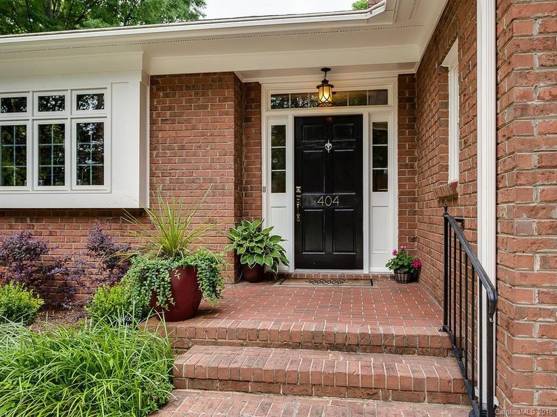 404 Jefferson Dr, Charlotte, NC 28270