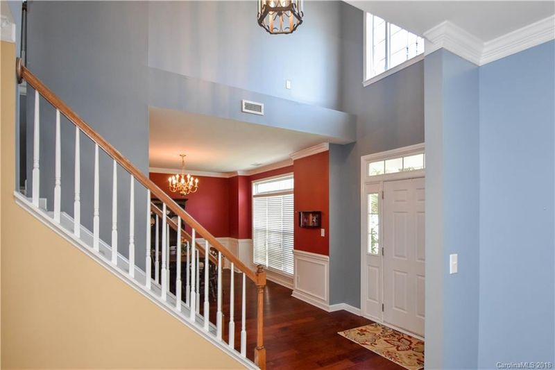 1824 Cloudburst Dr, Matthews, NC 28105