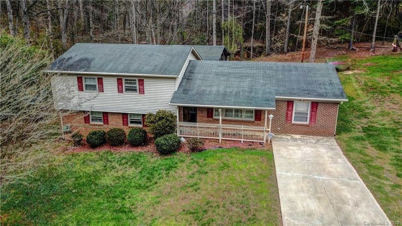 1062 Forest Dr, Newton, NC 28658