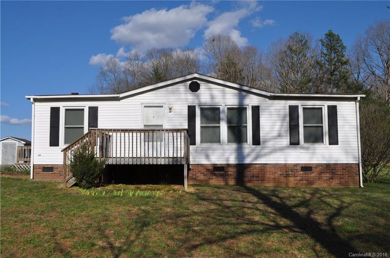 1035 Memorial Hw #9, Harmony, NC 28634