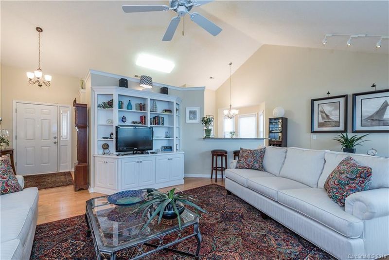 8427 Leeper Dr #40, Charlotte, NC 28277