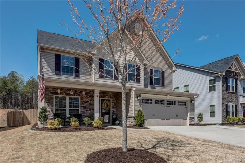 6139 Canyon Trl, Denver, NC 28037